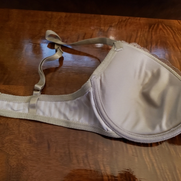 Gorgeous Blush lingerie bra - Picture 4 of 5